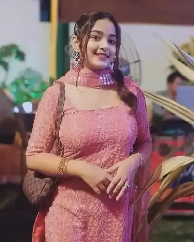 Call Girls New Market Cash On Delivery